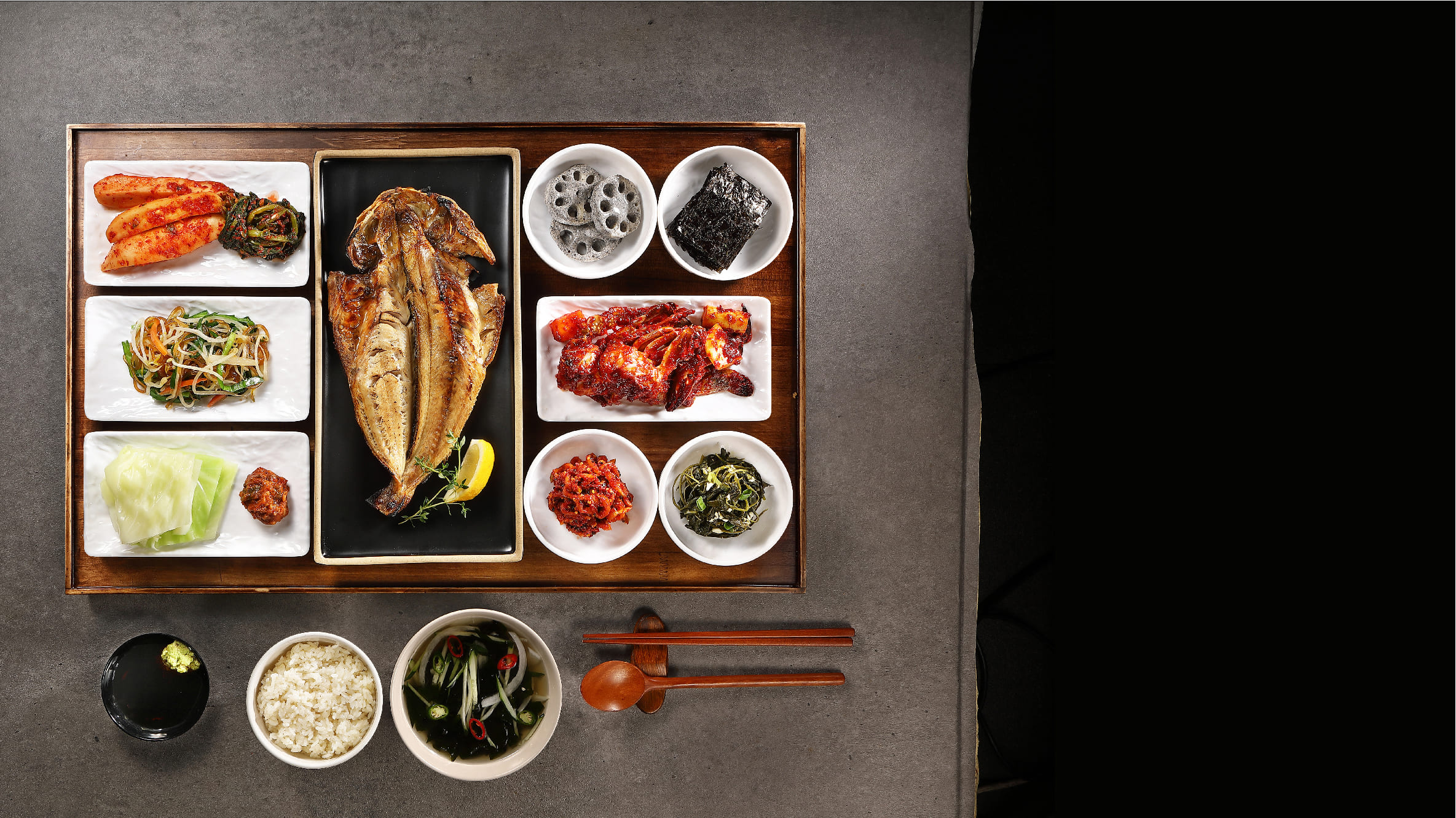 바다를 먹은 고등어